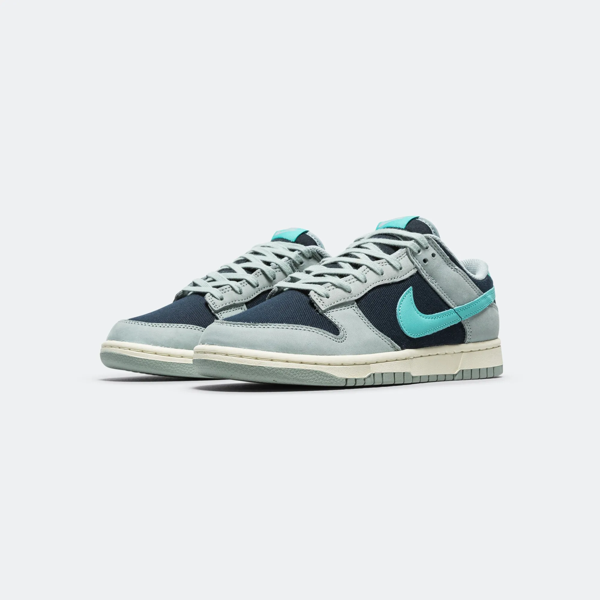 Dunk Low Retro PRM - Light Pumice/Green Frost-Dark Obsidian