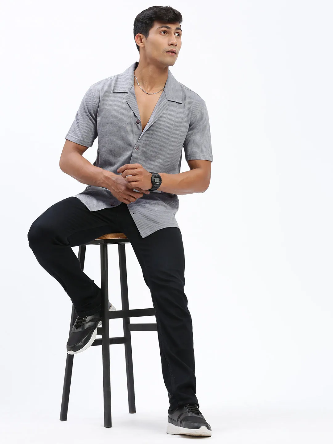 Men Solid Grey Relaxed Fit Shirt